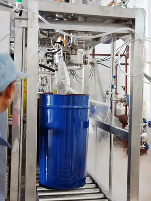 Einzelne Haupttasche des vollen automatischen Edelstahls in der KastenFüllmaschine für Milchsaft