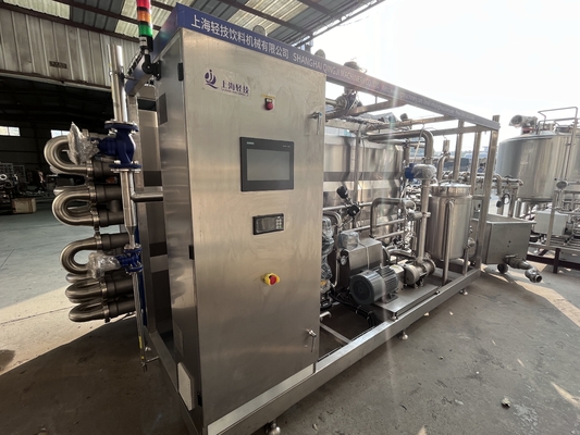 Neue SUS304/316 Uht-Sterilisationsmaschine für Fruchtsaft Orange/Mango/Kokosnuss-Verarbeitungslinie mit PLC