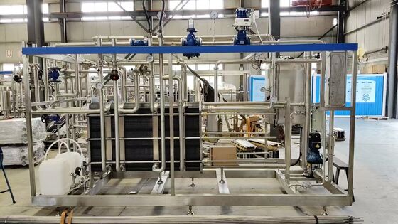500L Small Pasteurizer Machine With PLC CIP For Milk / Yogurt / Fruit Juice Processing Line SUS304/316