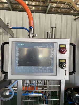 Anpassung eines aseptischen Füllsystems mit PLC-Betriebssystem, das eine sterile Fülllösung für die pharmazeutische und medizinische Industrie bietet