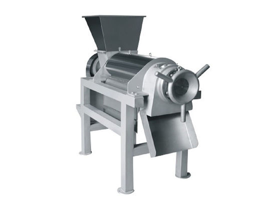 Aufgerüstete Spiral-Kokosmilch-Saftmaschine 2-3T/H SUS304